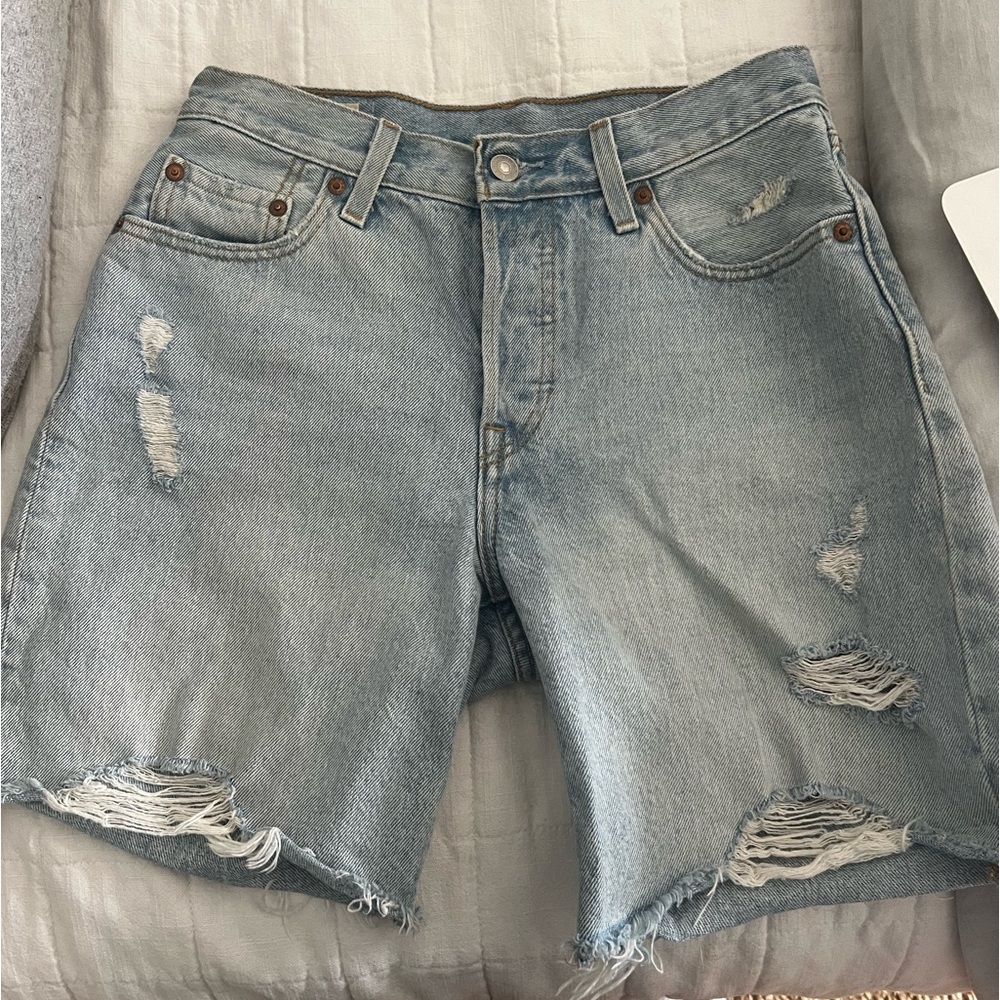 Levi premium low rise short mid calf